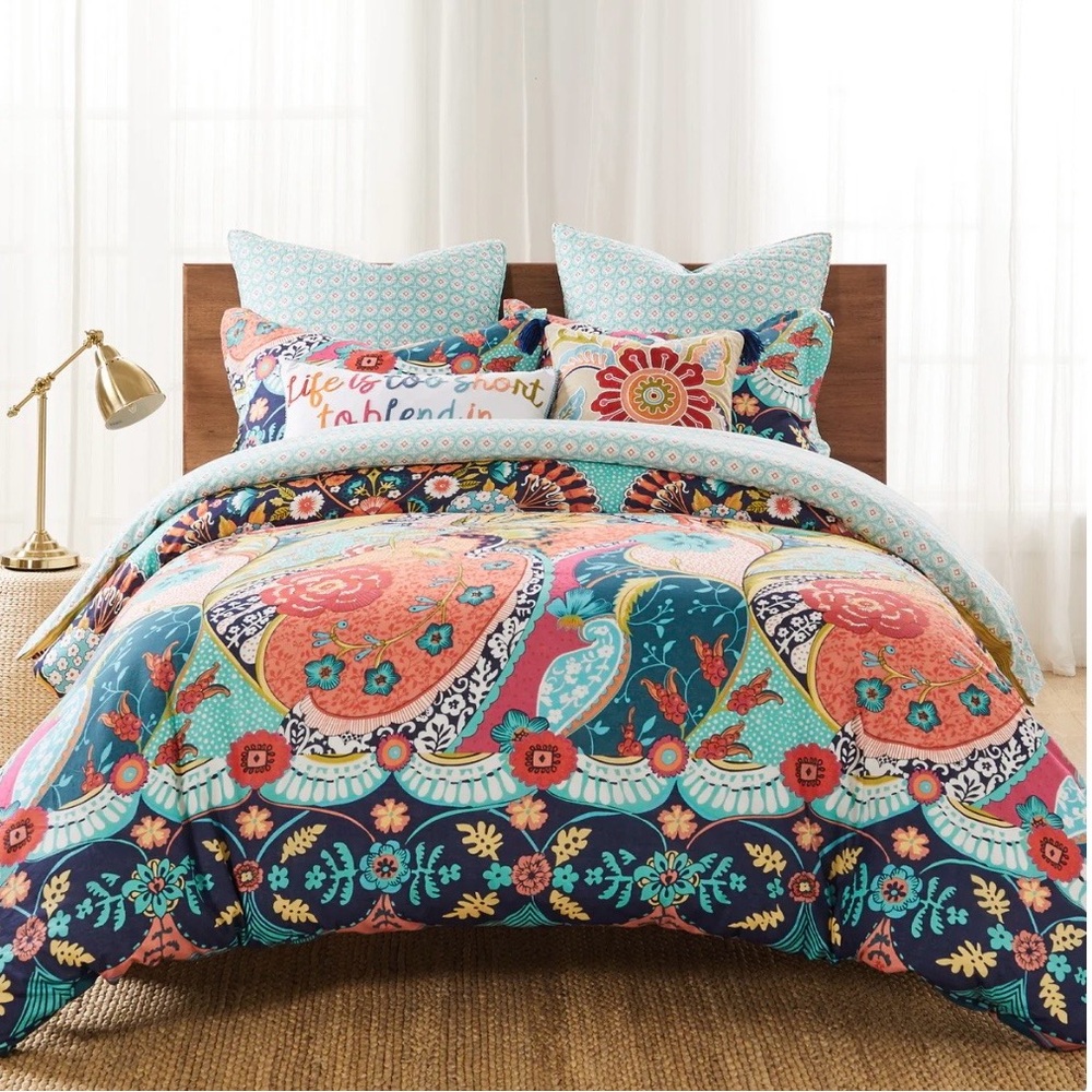 Levtex Jules Paisley King Quilt Set